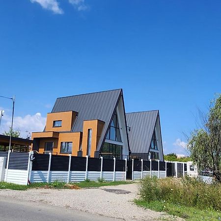 VillaGrey Tunari Tunarii Exterior foto